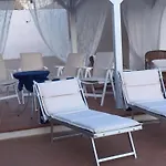 Private Pool With Panoramic Views Split Over 2 Levels / Aircon / New Pool. Casa de Férias Chia