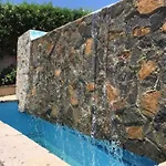 Private Pool With Panoramic Views Split Over 2 Levels / Aircon / New Pool. Casa de Férias