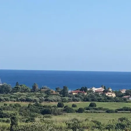 Casa vacanze Private Pool With Panoramic Views Split Over 2 Levels / Aircon / New Pool. Chia