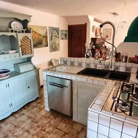 Private Pool With Panoramic Views Split Over 2 Levels / Aircon / New Pool. Chia