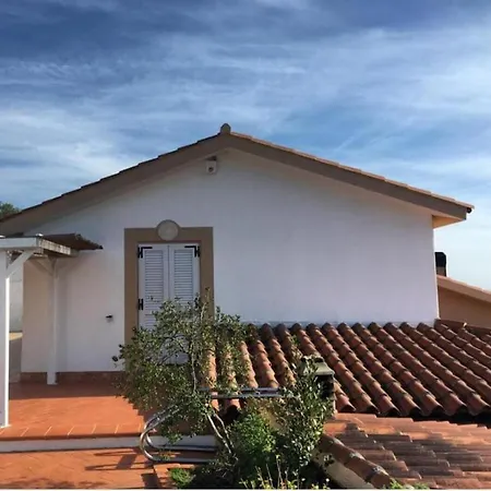 Casa vacanze Private Pool With Panoramic Views Split Over 2 Levels / Aircon / New Pool. Chia