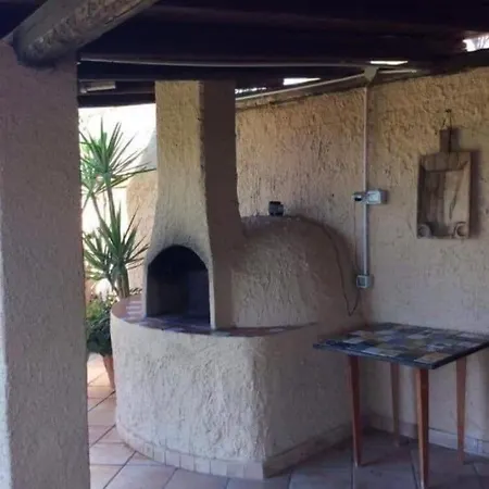 Private Pool With Panoramic Views Split Over 2 Levels / Aircon / New Pool. *