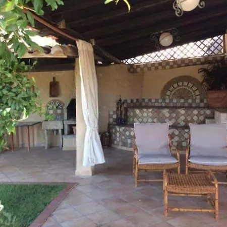 Casa vacanze Private Pool With Panoramic Views Split Over 2 Levels / Aircon / New Pool. Chia