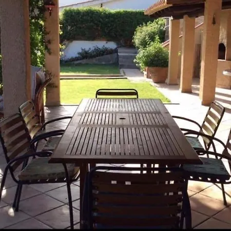 Private Pool With Panoramic Views Split Over 2 Levels / Aircon / New Pool. Chia