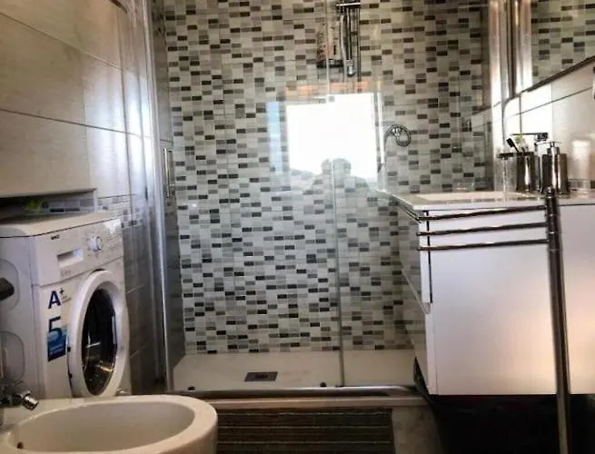 Private Pool With Panoramic Views Split Over 2 Levels / Aircon / New Pool. 別荘 キア